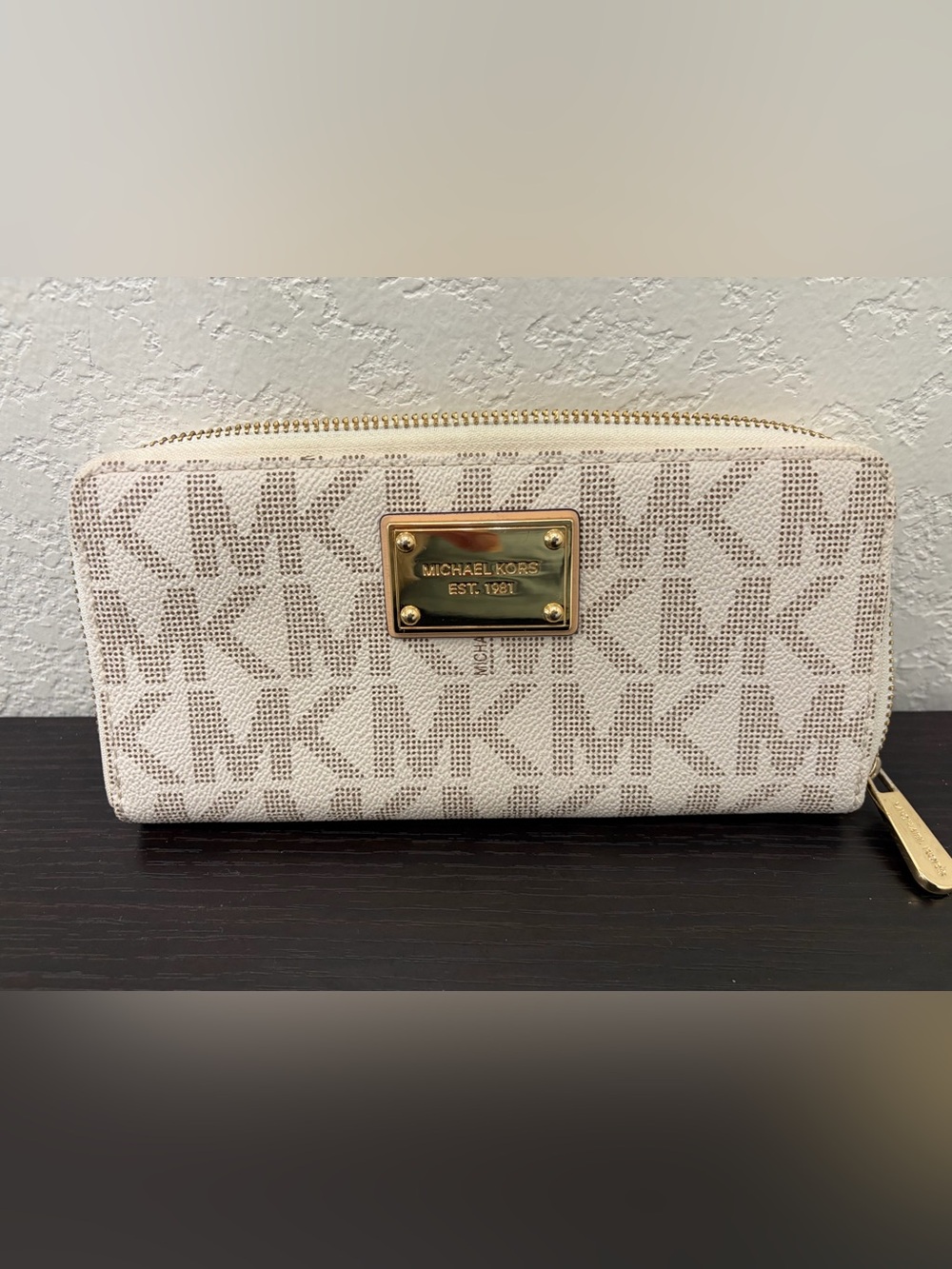 Michael Kors Cream Signature MK Zip-Around Wallet with Gold Plate